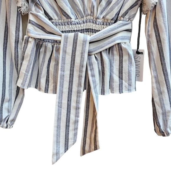 Saylor Linen Blend Jil Top with Belt and Fringe Detail, Size Medium - Picture 6 of 11